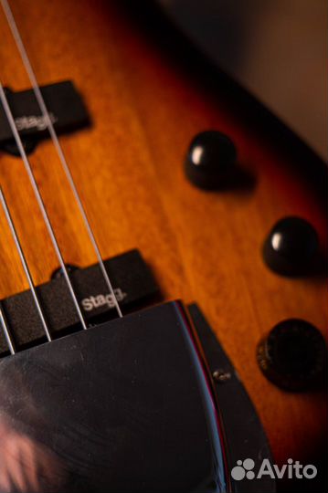 Бас гитара Stagg vintage 5 струн