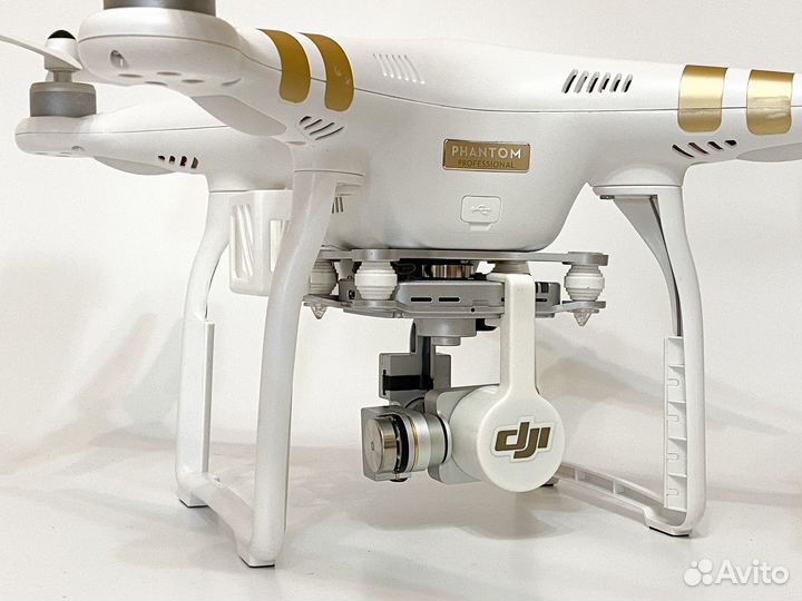 Квадрокоптер DJI Phantom 3 PRO