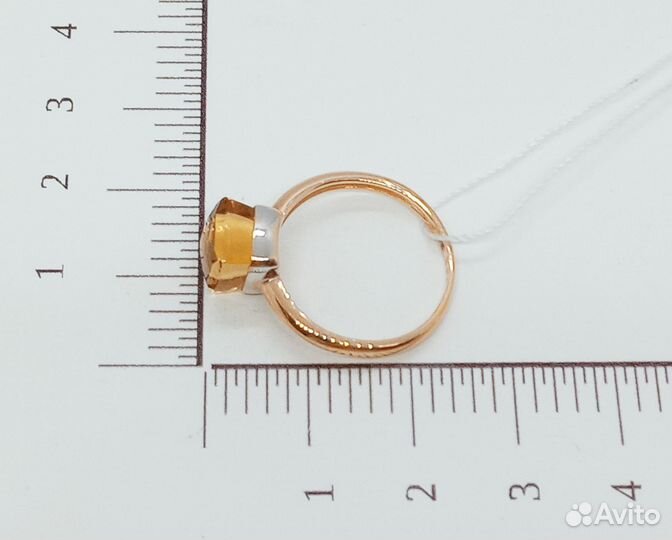 Золотое кольцо с камнем 17р