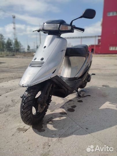 Suzuki address v100