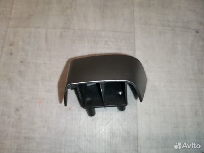 Накладка на руль правая Nissan Note E11 1.6 HR16DE