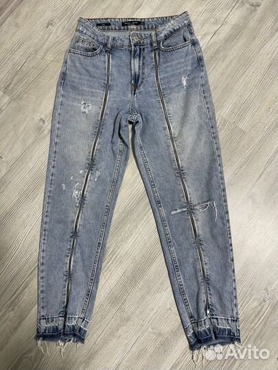 Джинсы bershka mom 34