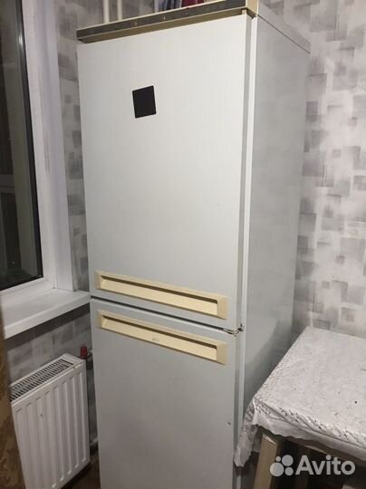 Холодильник стинол в рабочем состоянии
