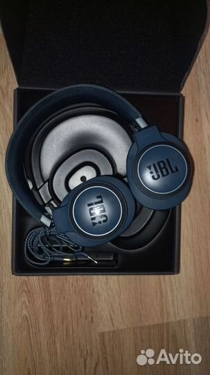 Наушники JBL Live 650 btnc