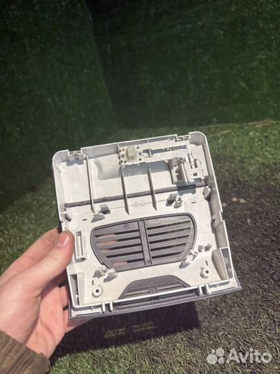 Плафон подсветки bmw e90 рест