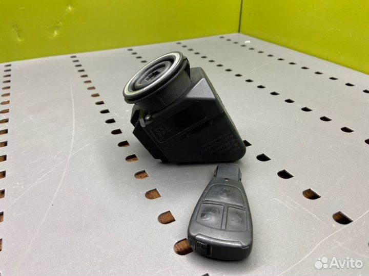 Замок зажигания Mercedes-Benz E-Class W210 M112