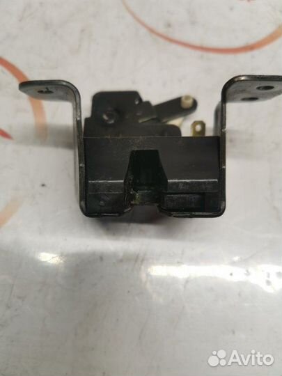 Замок стекла багажника Hyundai Tucson JM 2.0 G4GC