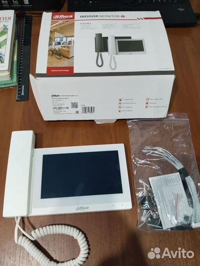 Монитор IP-видеодомофона Dahua DH-VTH5421EW-H