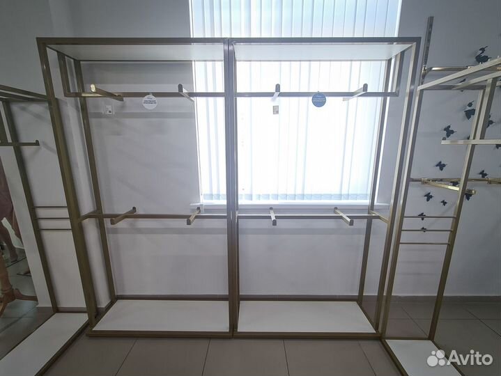 Вешала пристенные, рейлы для магазинов одежды