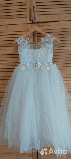 Платье для девочки праздничное 122
