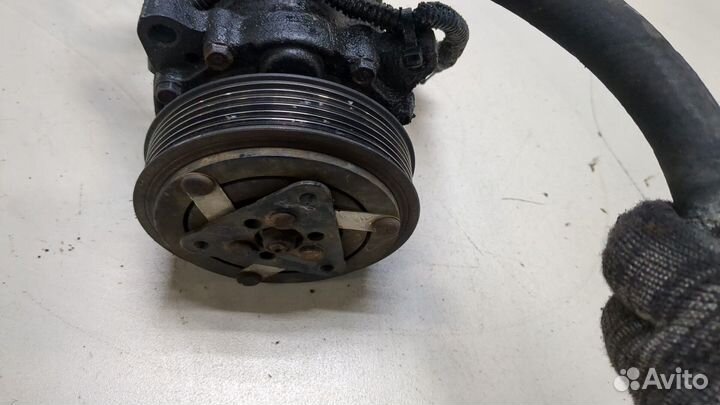 Компрессор кондиционера Peugeot 206, 2001