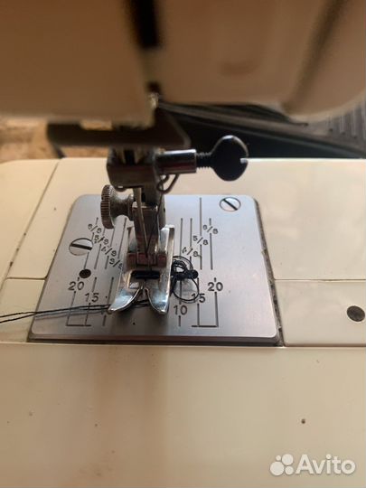 Швейная машина Janome бу