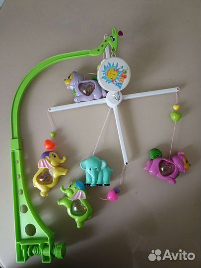 Мобиль музыкальный на детскую кроватку м