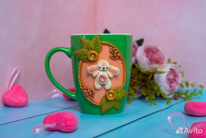 Кружка с декором из полимерной глины