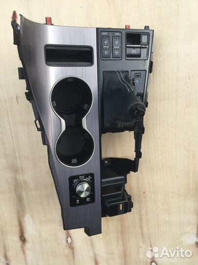 Накладка кулисы АКПП в сборе Lexus RX450h