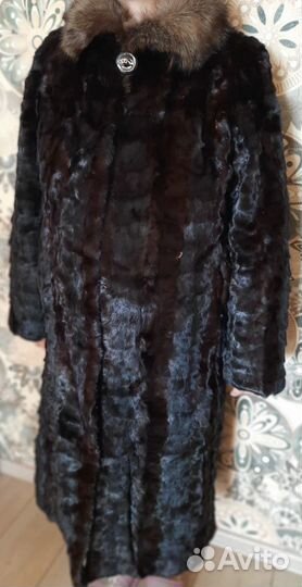 Женская норковая шуба(52р)