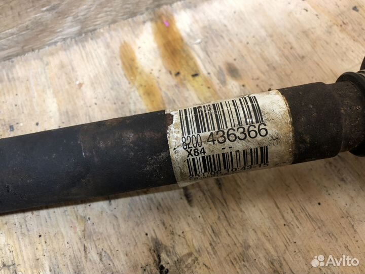 Приводной вал правый Renault Megane 2 1,9 DCI МКПП