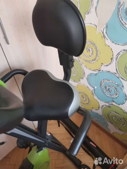 Продаю велотренажер в отлично состоянии