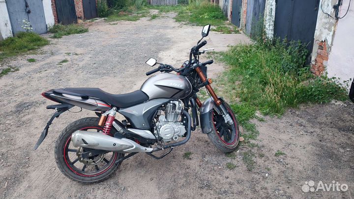Stels flame 200