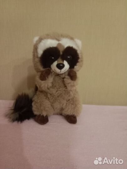 Мягкая игрушка енот новая