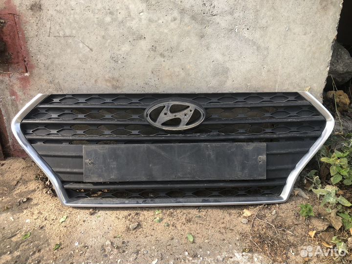 Решетка радиатора на hyundai solaris 2