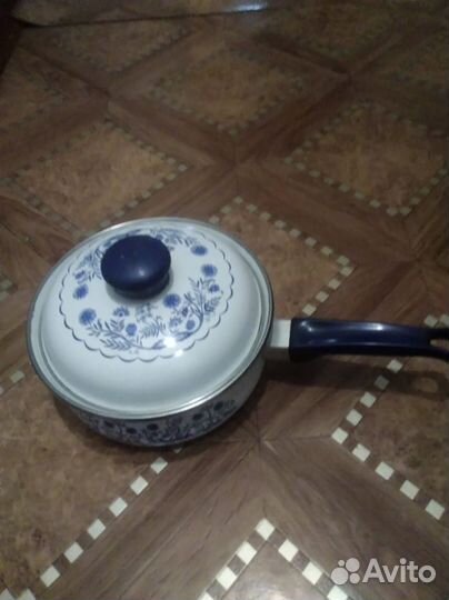 Кастрюльки чугунные эмалированные СССР