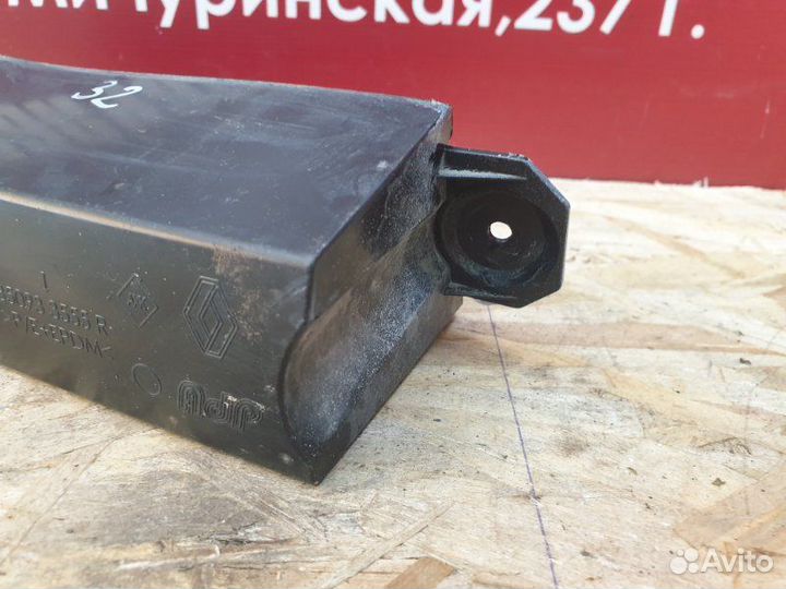 Кронштейн бампера задний левый Renault Logan