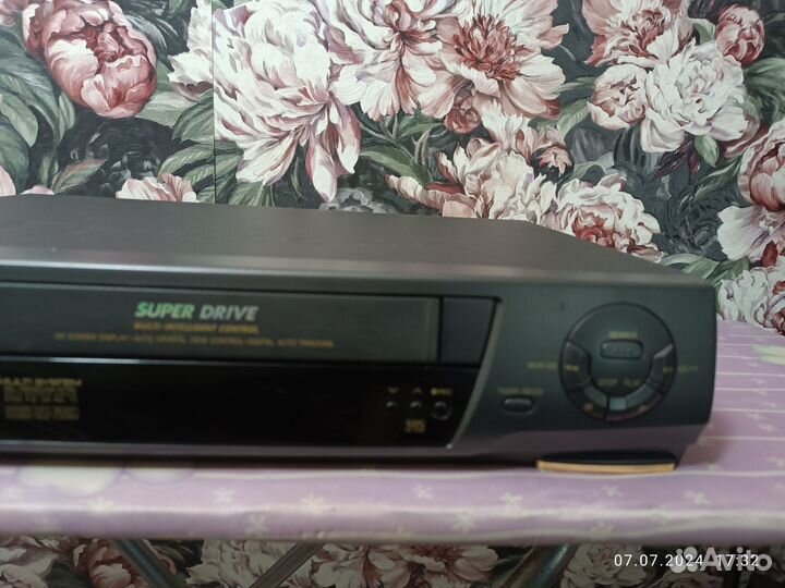 Видеомагнитофон panasonic