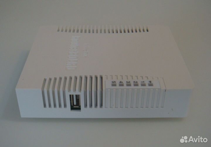 Маршрутизатор MikroTik RB951Ui-2HnD