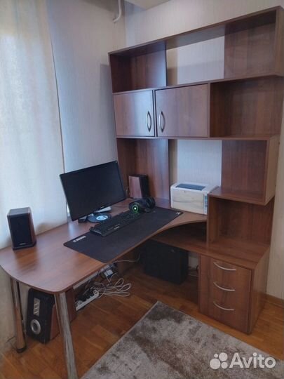 Компьютерный письменный стол б/у