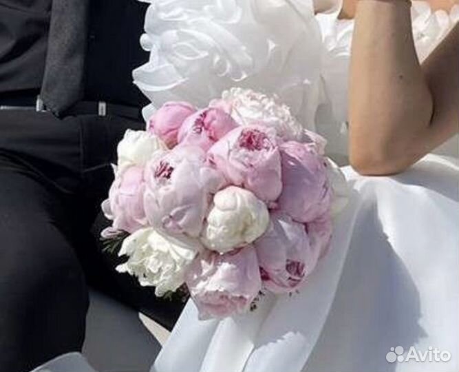 Букет цветов свадебный