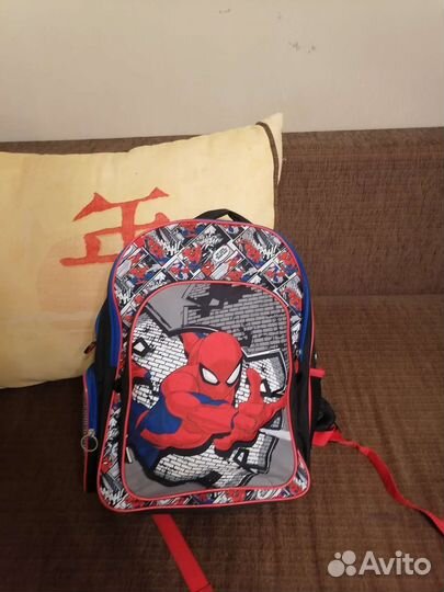 Школьный рюкзак