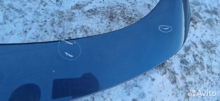 Продам спойлер mazda Axela bm