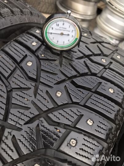 Bridgestone Blizzak Spike-02 205/55 R16