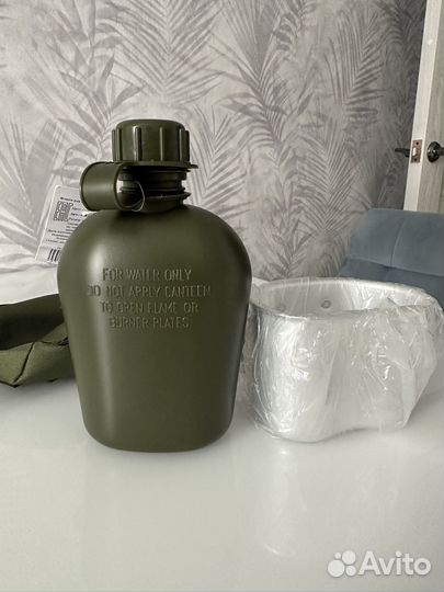 Фляжка для воды с чашей