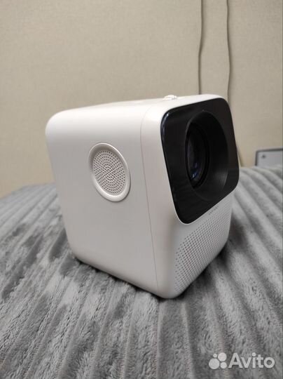 Проектор Wanbo Projector T2 Max со штативом