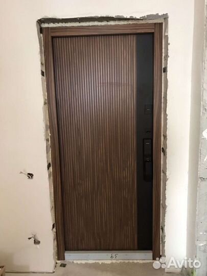 Дверь входная металлическая