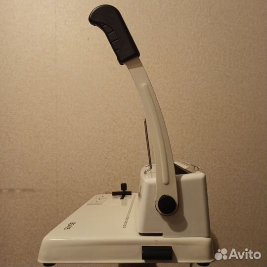 Брошюровщик B3415