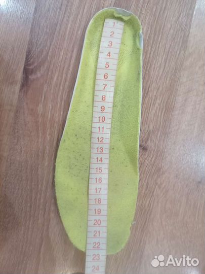 Ботинки лыжные fischer 36р и палки лыжные 130 см