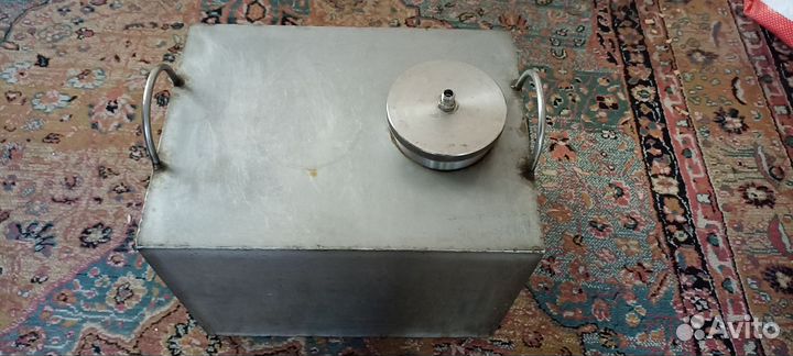 Бак из нержавеющей стали