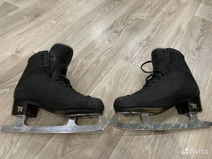 Фигурные коньки Risport 280