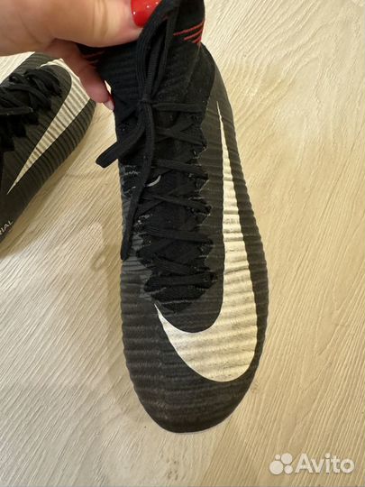 Бутсы сороконожки nike mercurial