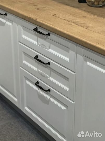 Кухня новая