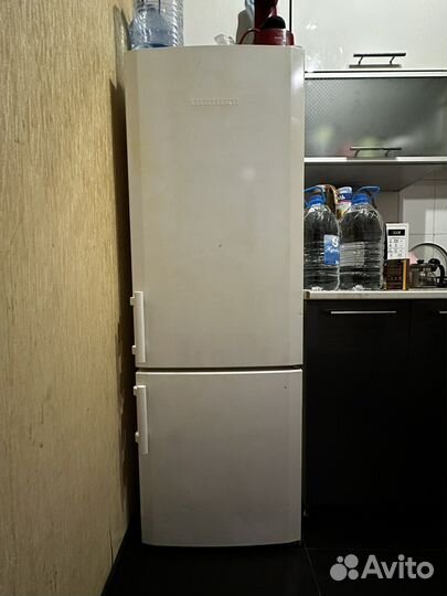 Холодильник liebherr