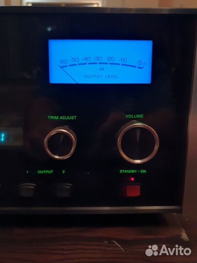 Mcintosh C2300 Ламповый предварительный усилитель