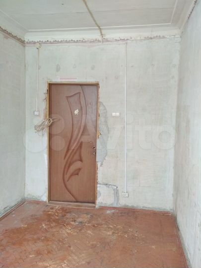 Комната 10,7 м² в 6-к., 2/3 эт.