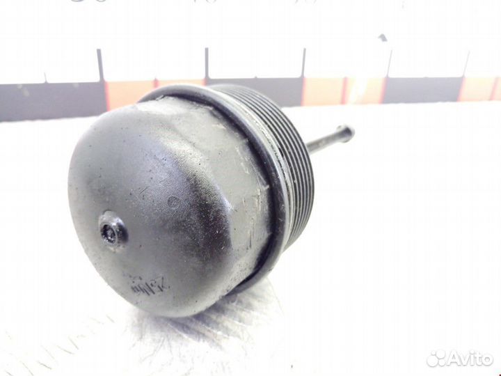 Корпус масляного фильтра Volkswagen Golf 3 2000