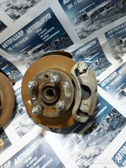 Кулак задний Hyundai Accent