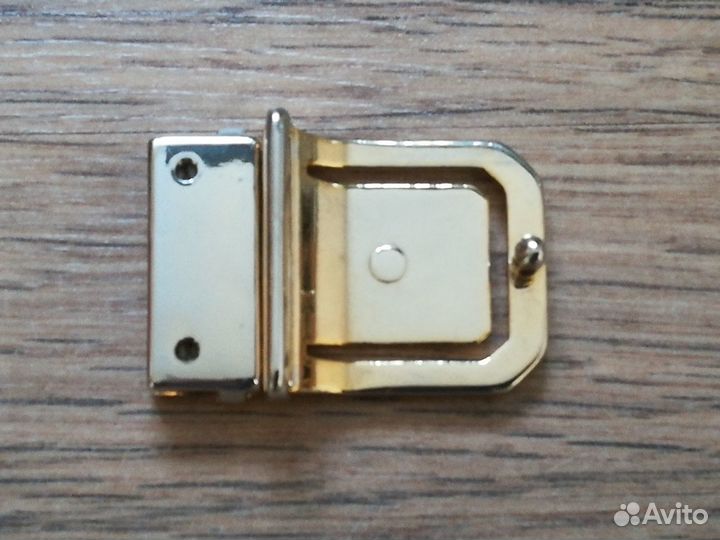 Съемная пряжка для брючного ремня