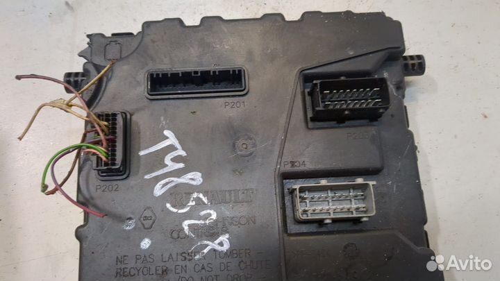 Блок управления бортовой сети Renault Master 2010